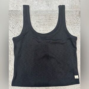 Vuori Charcoal Crop Tank Top - New